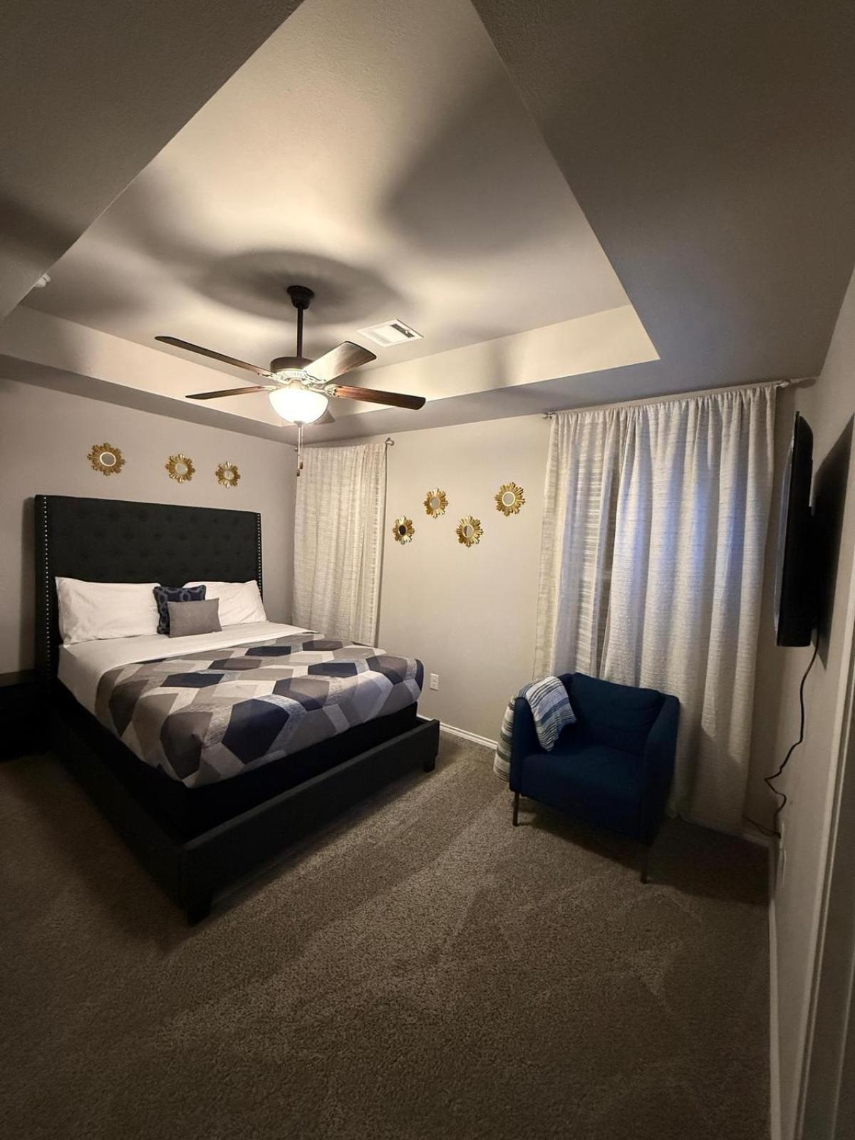 Gorgeous, Brand New 3 Bedrooms Home- Built 2024, Near Seaworld & Lackland Afb San Antonio Exterior foto